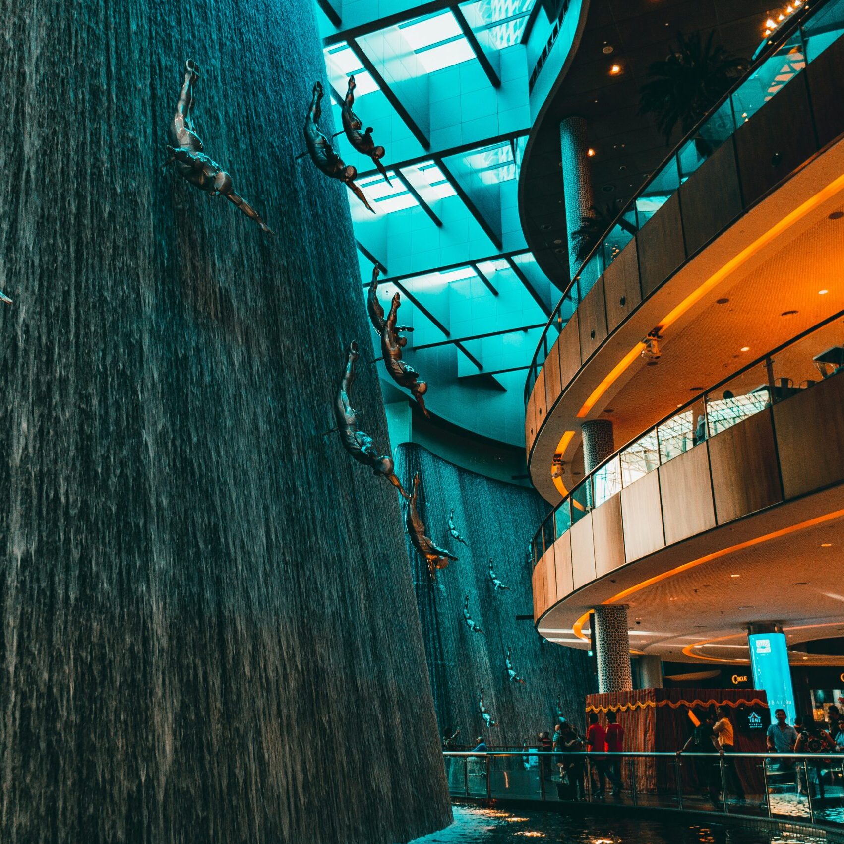 Shopping & Entertainment